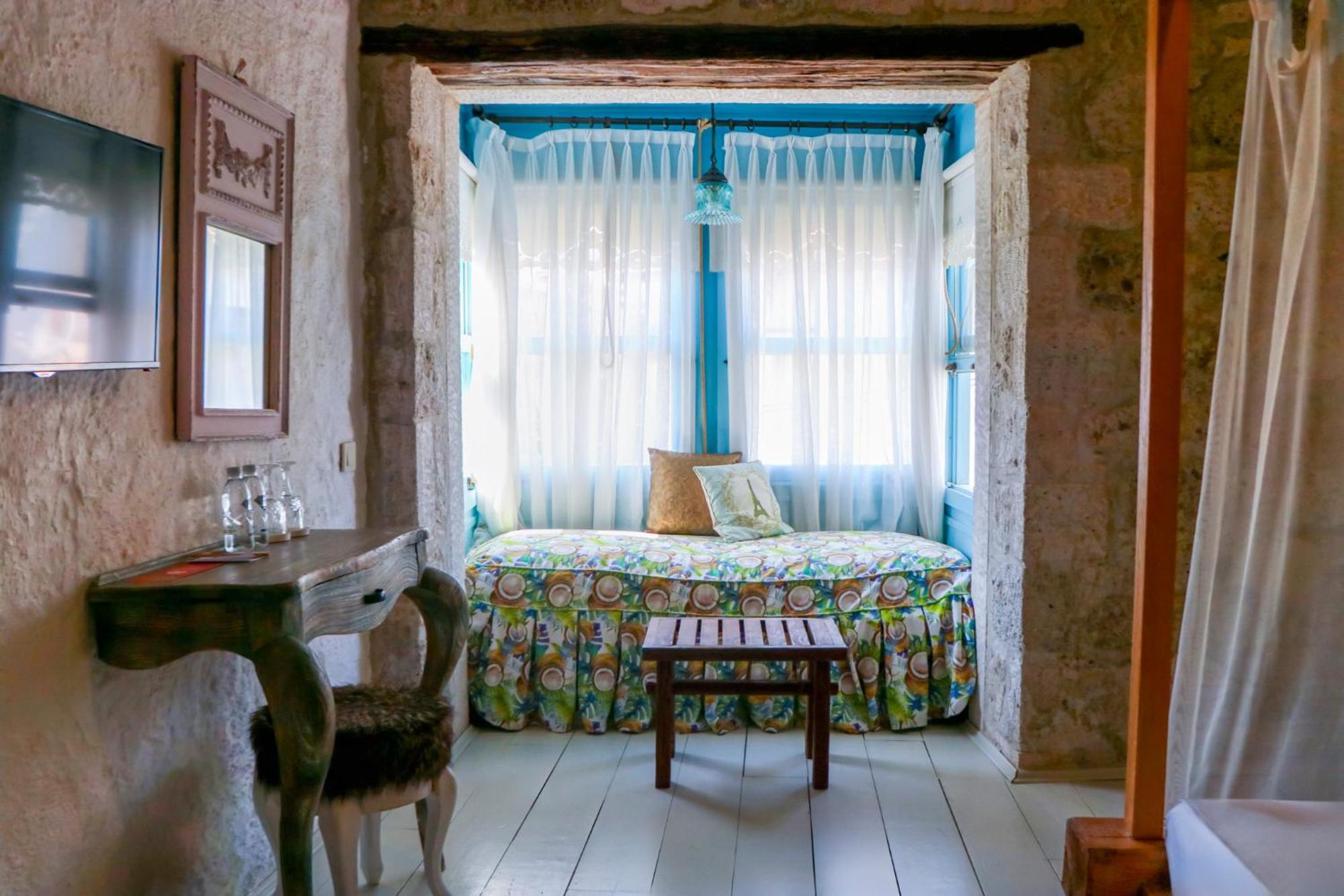 Cocopalm Boutique Hotel Alacati Exterior photo